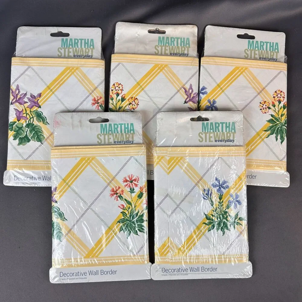 Martha Stewart Wallpaper Border Primula Floral 25 Yard NOS Cottagecore